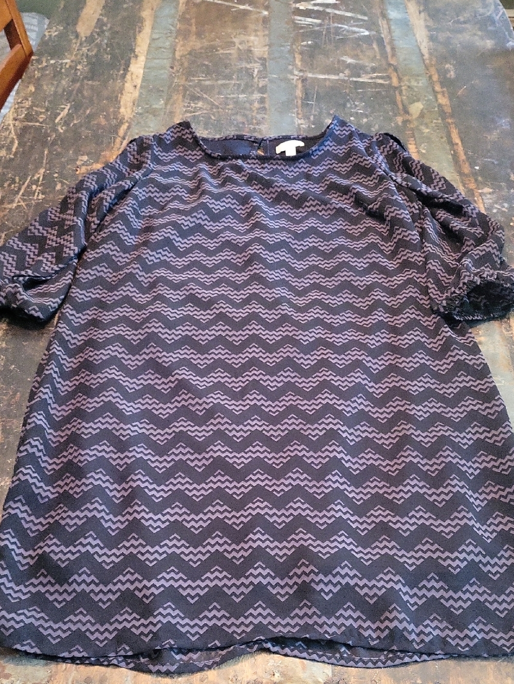 Charming Charlie Black and Gray Chevron Midi Dress
